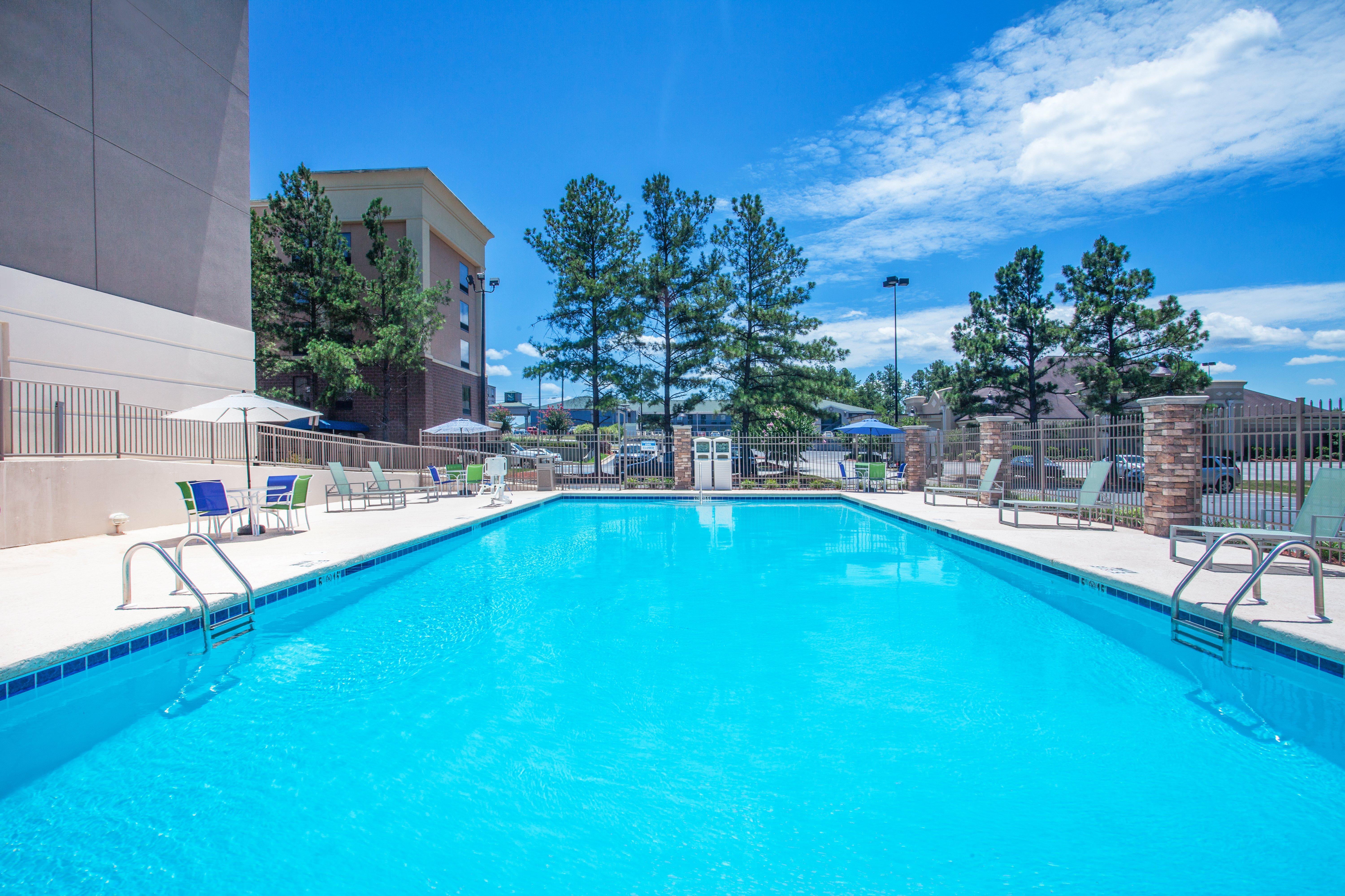 Express & West - Ft Gordon Area By Ihg Hotel 2*